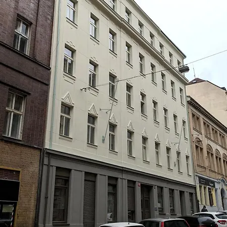 Black & White Apartment Prague By Wenceslas Square And Muzeum-2