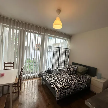 City Center Apartments - Moderna Praha-3