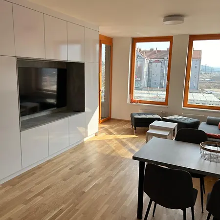 Prague Smichov Andel Apartment-2