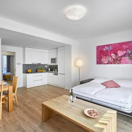 Downtown Suites Belohorska-3