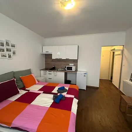 City Center Apartments - Moderna Praha-3