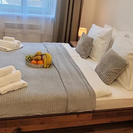 Raum-Viktoria Apartman-2