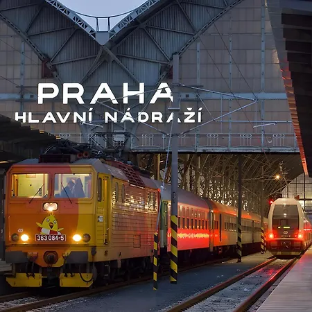 Stay2Gether Scandi Studio 17 - Main Train Station-3