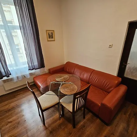 Apartments Zizkov 2C-3
