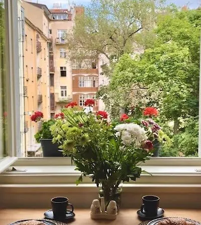 Beautiful Apartment Near Muzeum-2