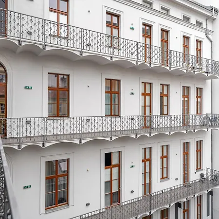 Luxury Apartments On Wenceslas Square By Easybnb Premium-2