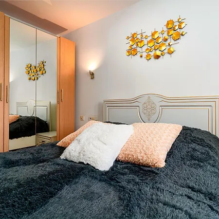 River Deluxe Suite-2