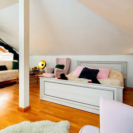 River Deluxe Suite-3