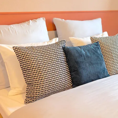 Design Apartment - Balcony, Free Parking, Yoga, 10 Mins To Center, By Gravity Prague-2
