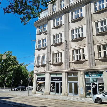 Oasis Apartments At Charles Square-2