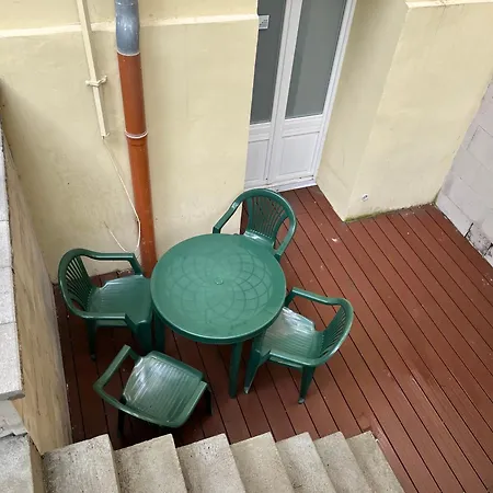 Amazing Apartment Zborovska-2