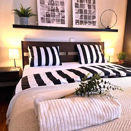 Spacious Apartment Near City Center With Balcony And Garage Parking-2