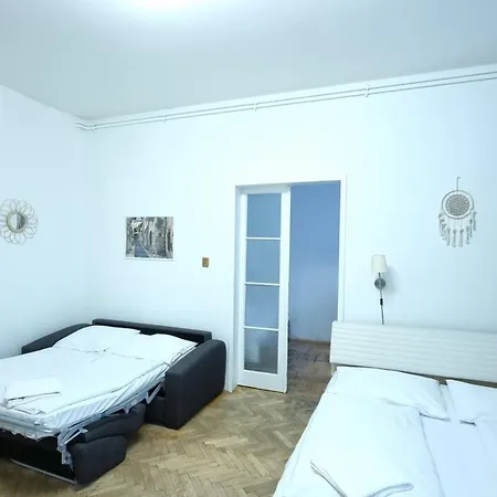 Apartment Krakovska 20-3