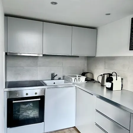 Apartment By Charles Bridge-2