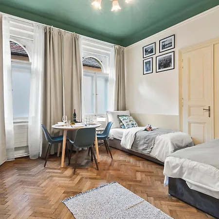 Apts In Old Town Prague By Michal&Friends-2
