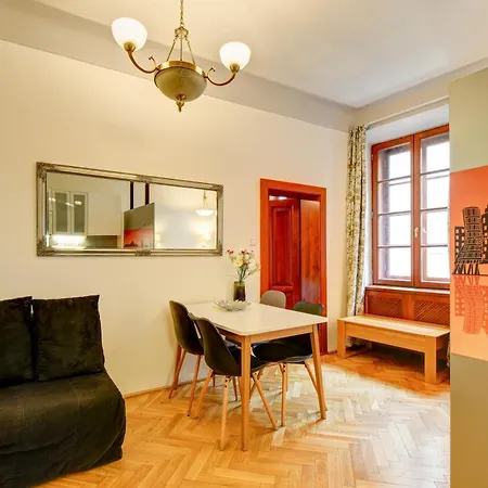 Historic Centre Apartments VIII-2