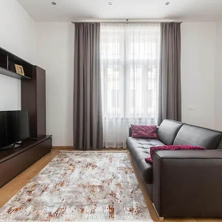 Riverside Palace Suites-3