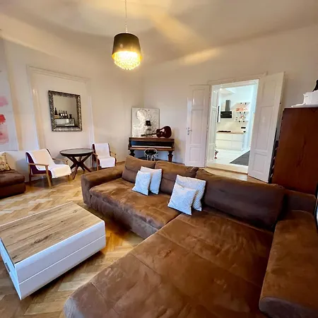 Wenceslas Square Apartment 150 M2-3