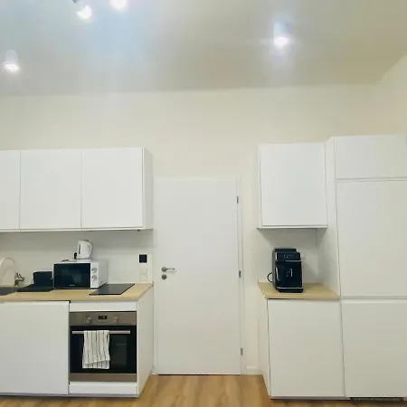 Private Apartment Close To Red Subway Pankrac, Close To Congres Centre-3