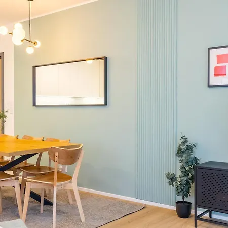 Spacious 3Br - 2 Parking Spots, Full Kitchen, By Gravity Prague-2