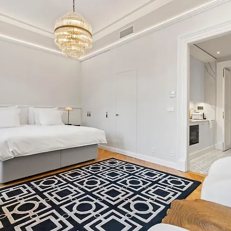 Vodickova Luxury Suites-3