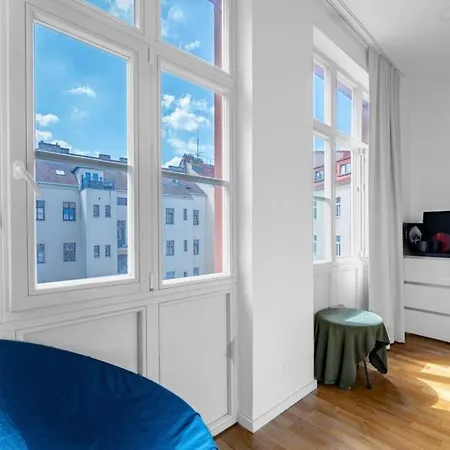 Great Apartment In The Hype Neighborhood-3