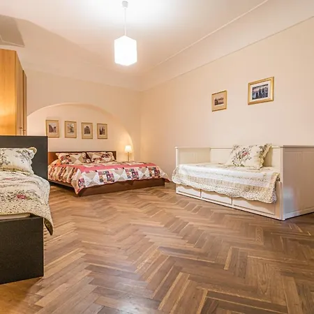 Karmelitska 1 Luxury 1 Bedroom-3