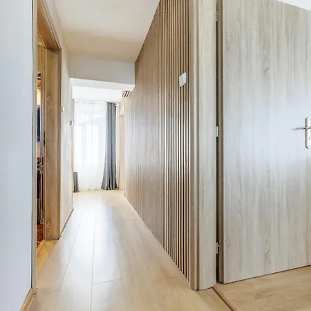 Airport Luxury Apartment & Spa Prague-2