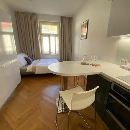 Modern Apartments Letna-3