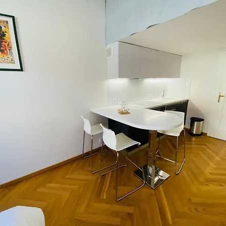 Modern Apartments Letna-2