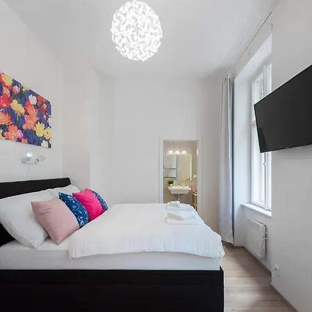 Residence Tesnov Apartments Near The Old Town - Easy Self Check In-2