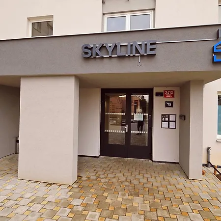 Terrace-View Prague Apartments For Business & Leisure, Free Parking & Gym, Near Metro & Aqua Sport Centre-3