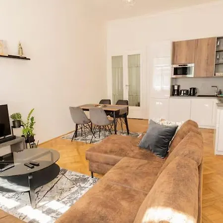 LUXURY RESIDENCE APARTMENTS in VÁCLAVSKÉ NÁMĚSTÍ-2