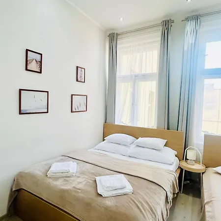 Luxury Residence Apartments In Vaclavske Namesti-3