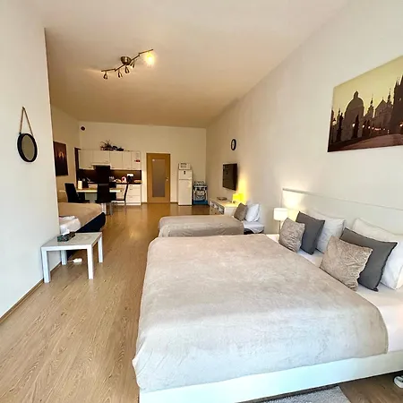 Maria Apartments - Free Parking-3