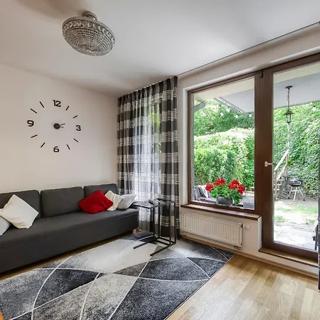 Apartment With Garden In Prague 6-3