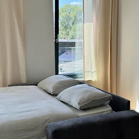 Spacious Urban Apartment With Terrace-2