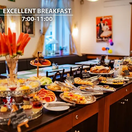 Hotel U Divadla - Czech Leading Hotels-2