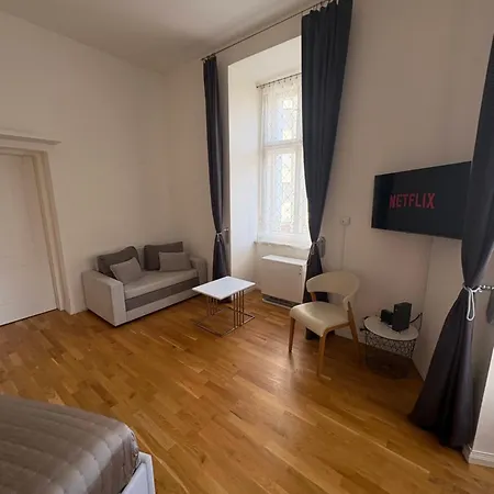 Cozy Flat In The Heart Of Prague-3
