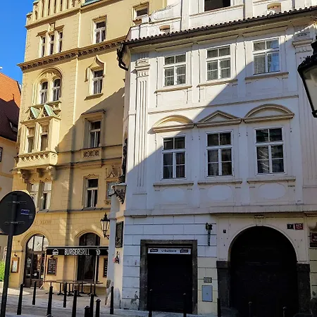 Apartments Tynska 7, Heart Of Old Town Prague-3