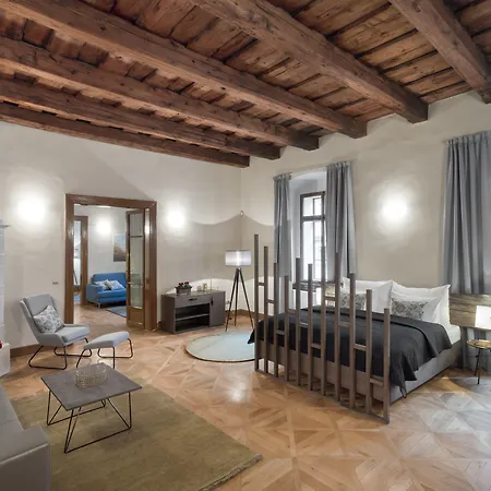 3 Epoques Apartments By Adrez-3