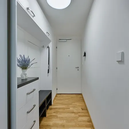 Residence Kobrova With Free Parking-3