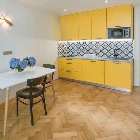Mordecai 12 Apartments By Adrez-2