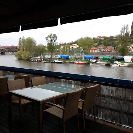 Botel Vodnik-2