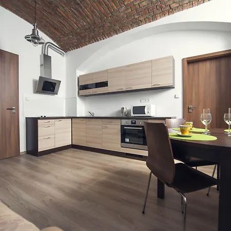 Residence Dobrovskeho 30-2