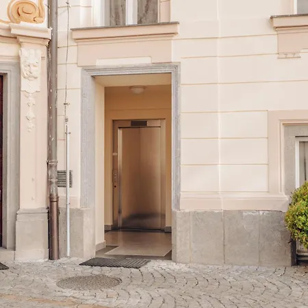 Magnificent Historical Penthouse In The Heart Of Prague-3