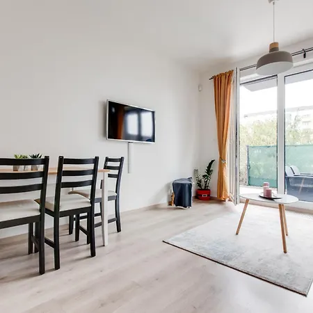 Brand New Apartment With Patio - Near Metro & Shopping Mall-2
