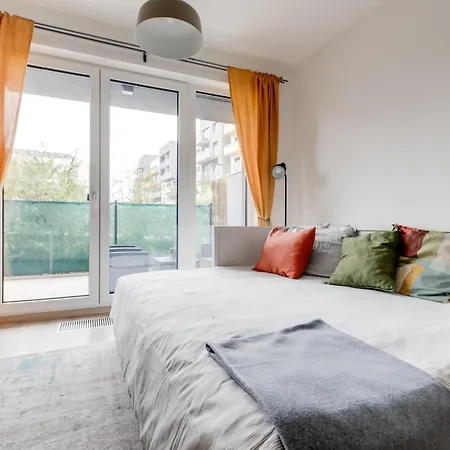 Brand New Apartment With Patio - Near Metro & Shopping Mall-3