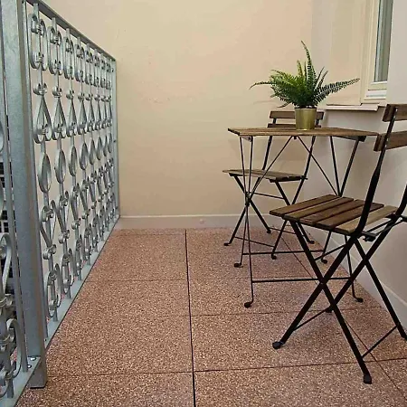 Romantic Designer Apartment Prague-3