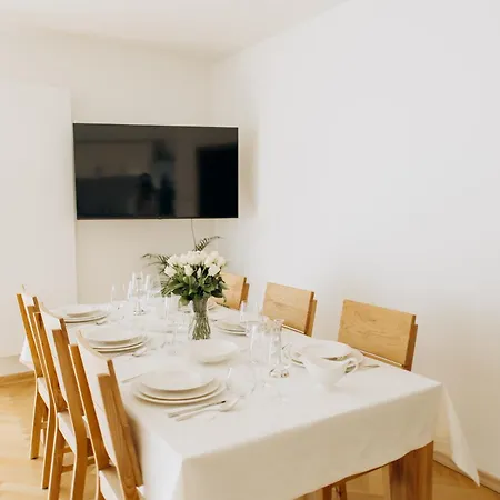 Familyvilla, New 4 Luxury Big Apartments, Parking-3